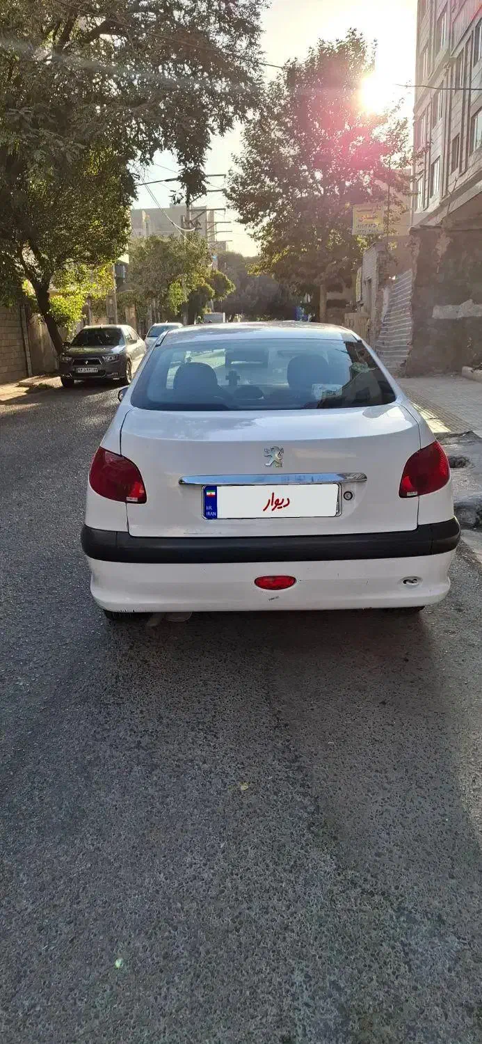 پژو ۲۰۶ صندوق دار v8 - 1390