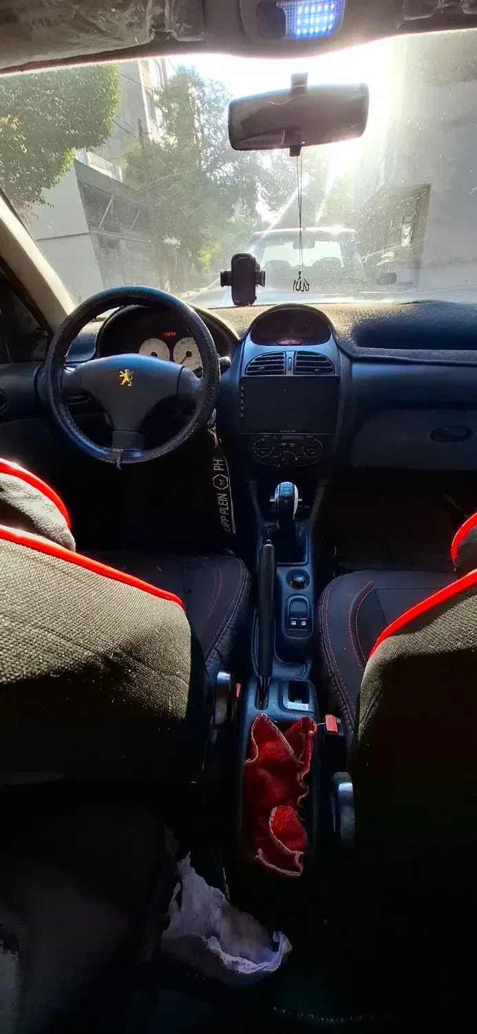 پژو ۲۰۶ صندوق دار v8 - 1390
