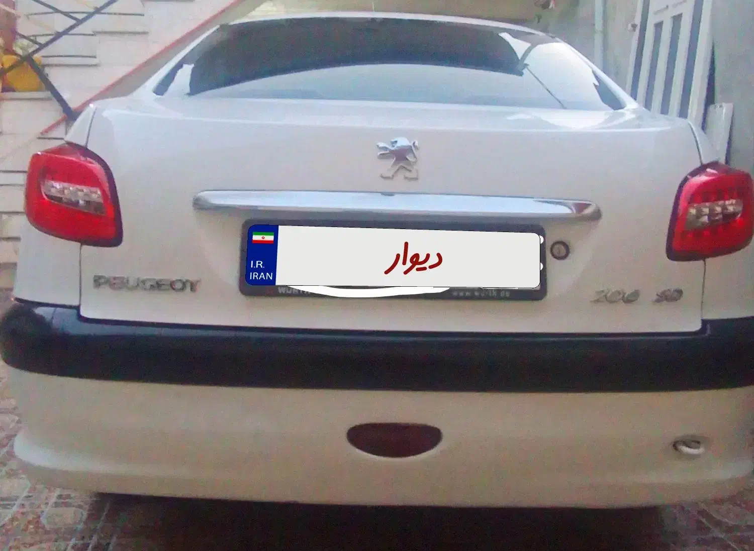 پژو ۲۰۶ صندوق دار v20 - 1389