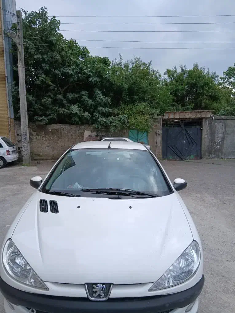 پژو ۲۰۶ صندوق دار v8 - 1395