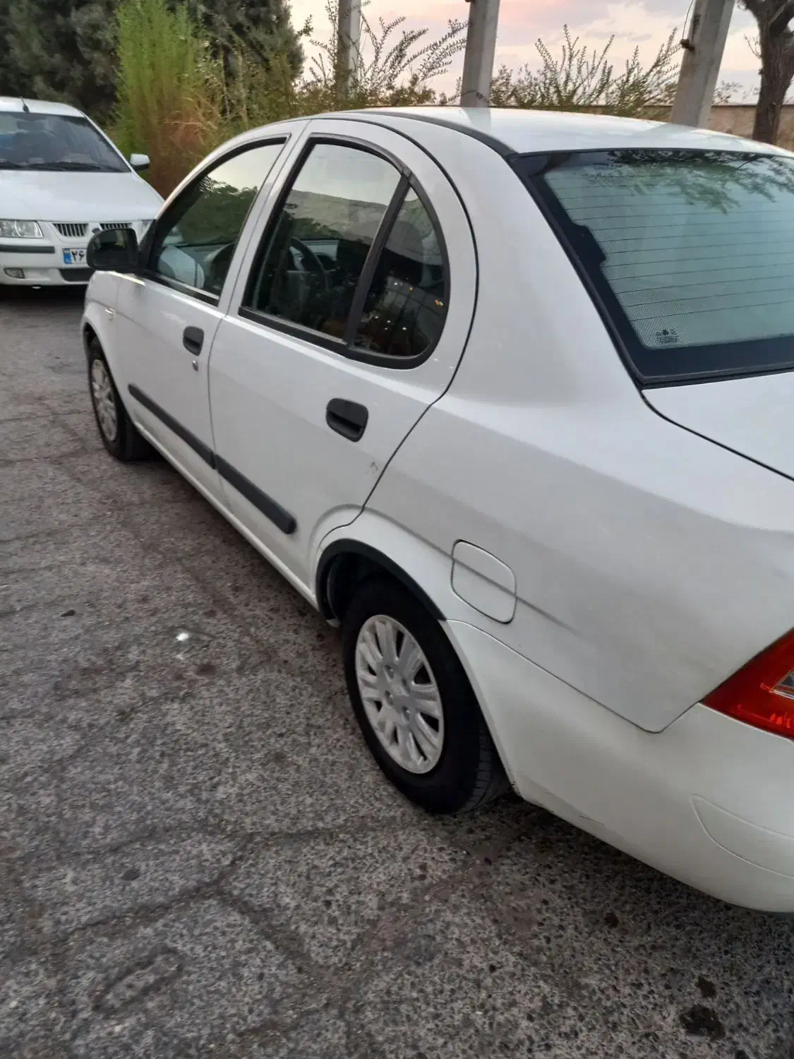 تیبا صندوق دار SL - 1394
