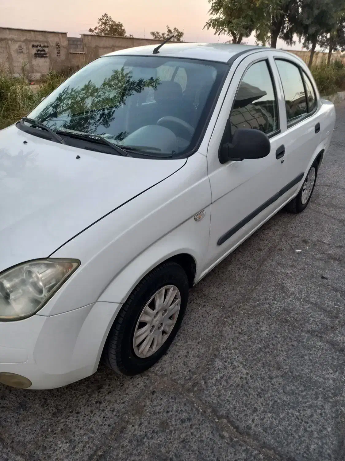 تیبا صندوق دار SL - 1394
