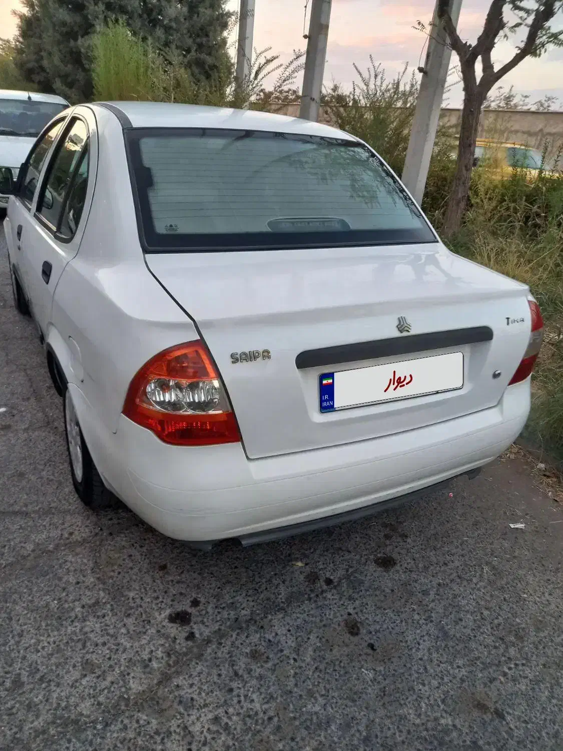تیبا صندوق دار SL - 1394