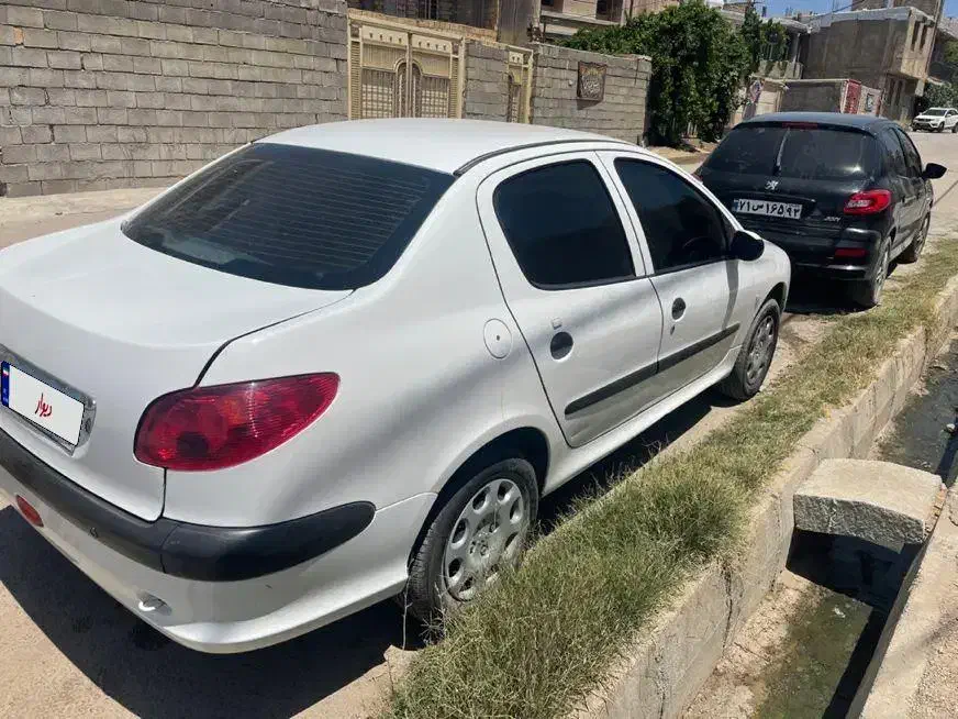 پژو ۲۰۶ صندوق دار v8 - 1396