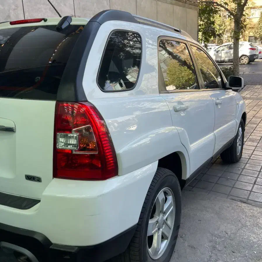 کیا اسپورتیج 6 سیلندر 2700cc - 2009