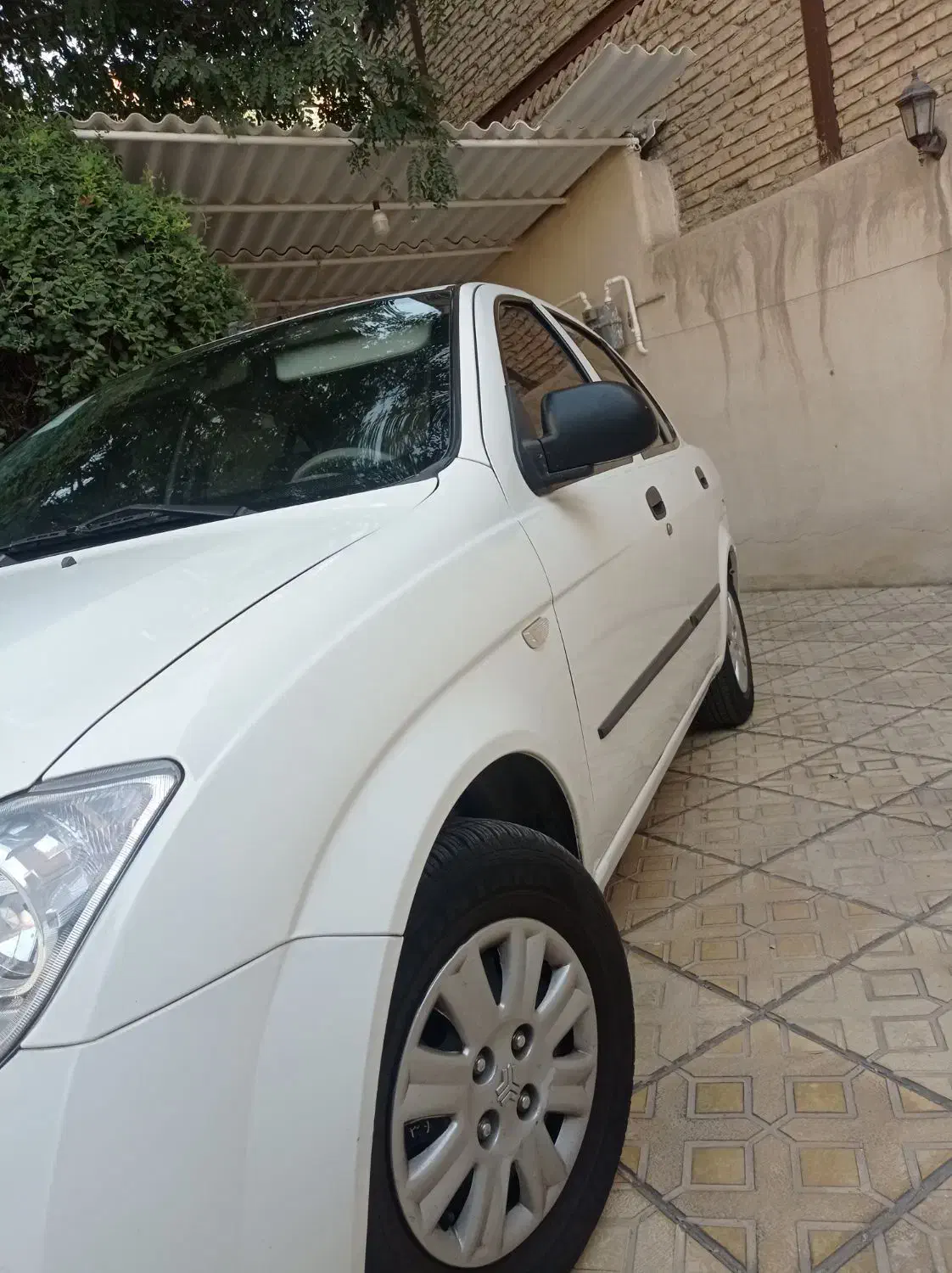 تیبا صندوق دار SX - 1400