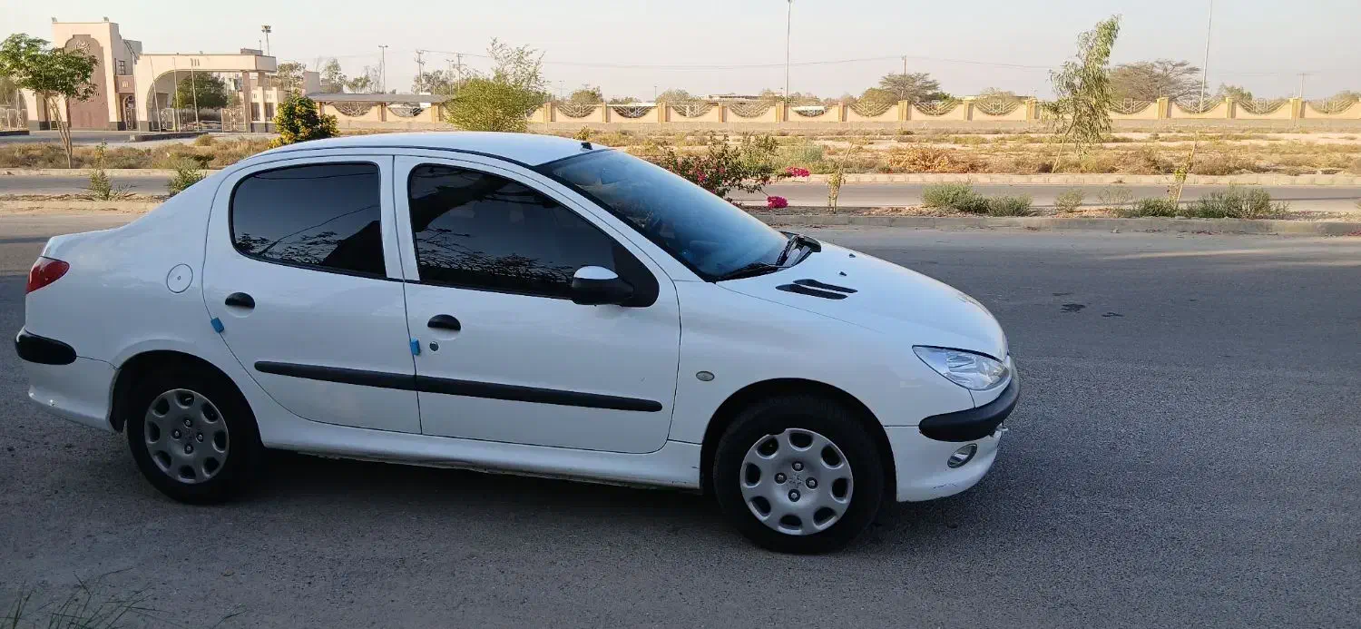پژو ۲۰۶ صندوق دار v8 - 1396