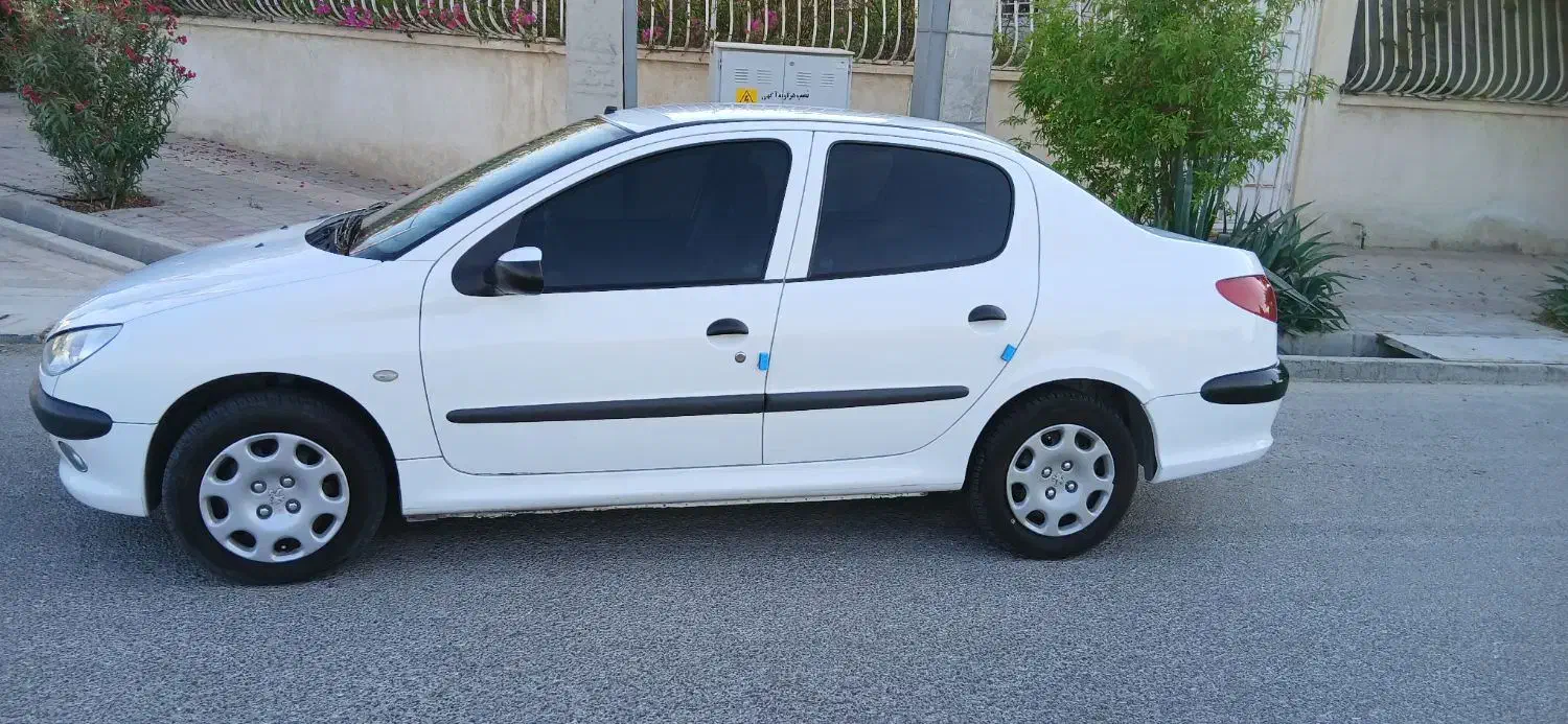 پژو ۲۰۶ صندوق دار v8 - 1396