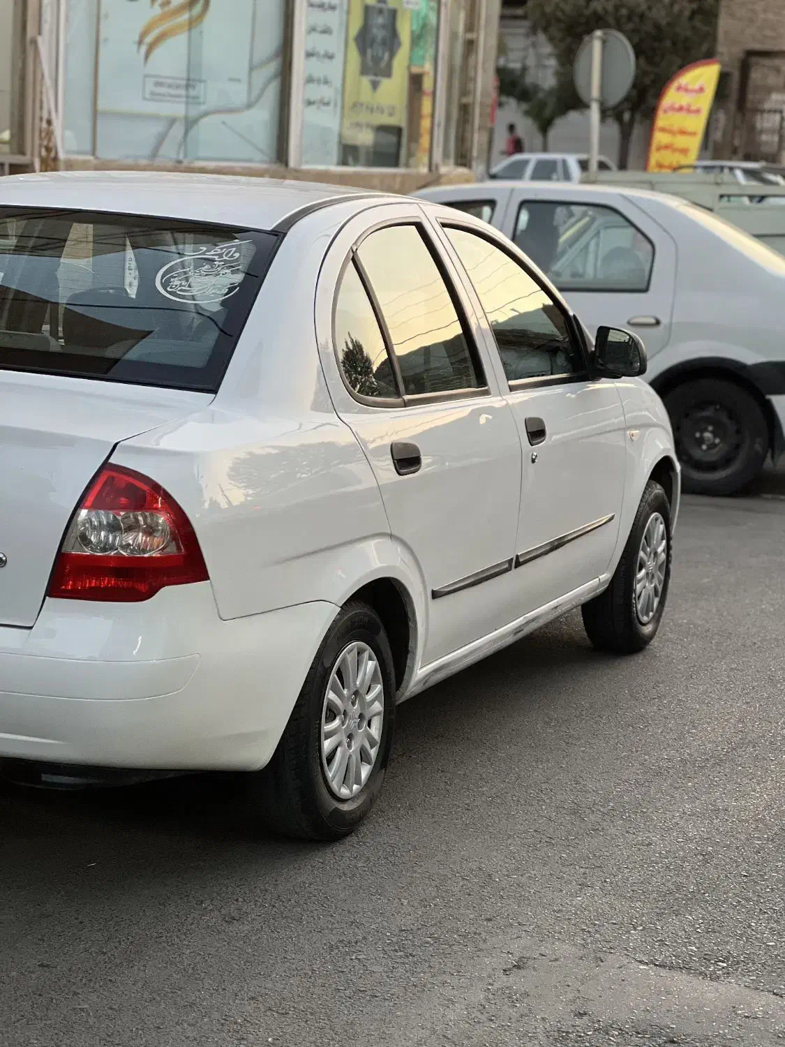 تیبا صندوق دار SX - 1398