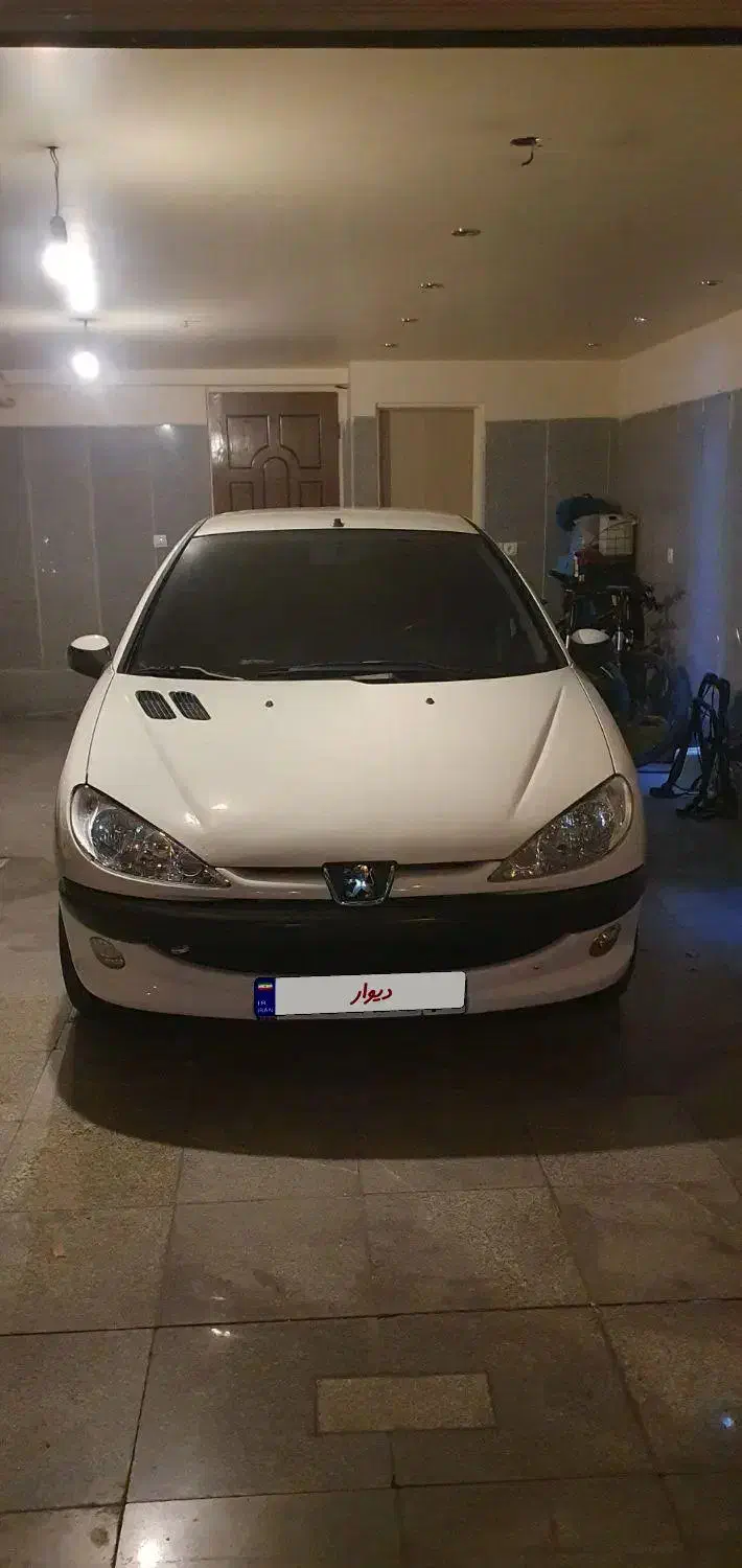 پژو ۲۰۶ صندوق دار v8 - 1398