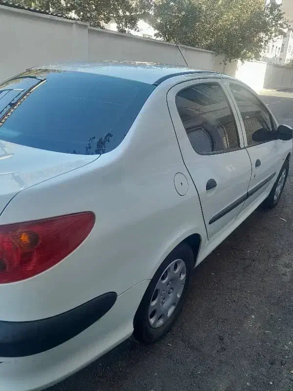 پژو ۲۰۶ صندوق دار v8 - 1395