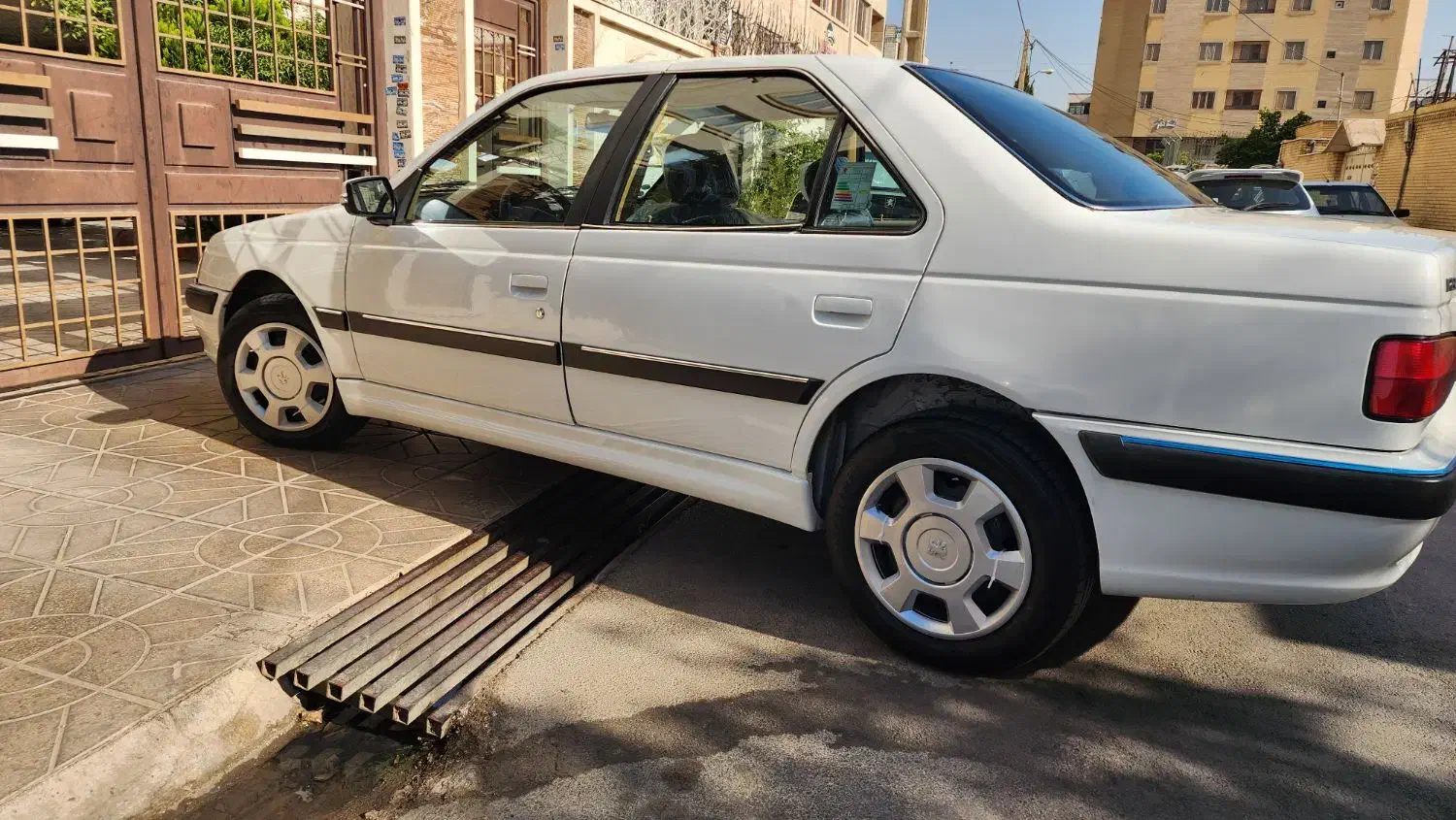 پژو پارس LX - 1400