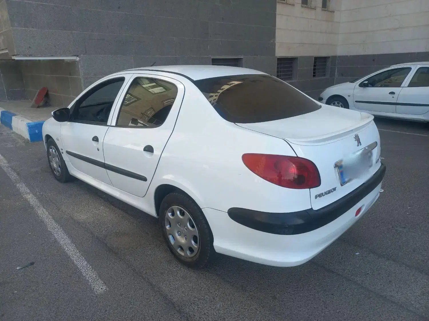 پژو ۲۰۶ صندوق دار v8 - 1397