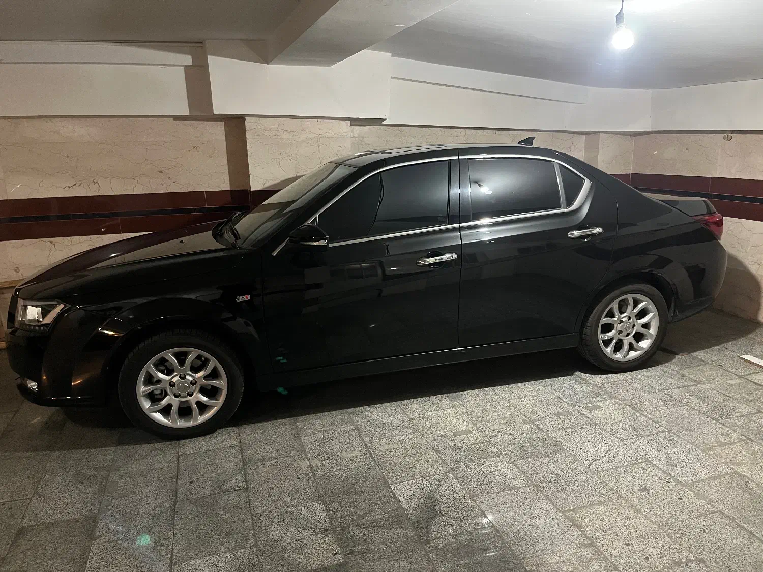 دنا پلاس توربو ۵ دنده ۲ ایربگ - 1403