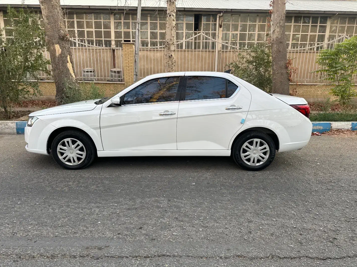 دنا پلاس ۵ دنده EF7 - 1403