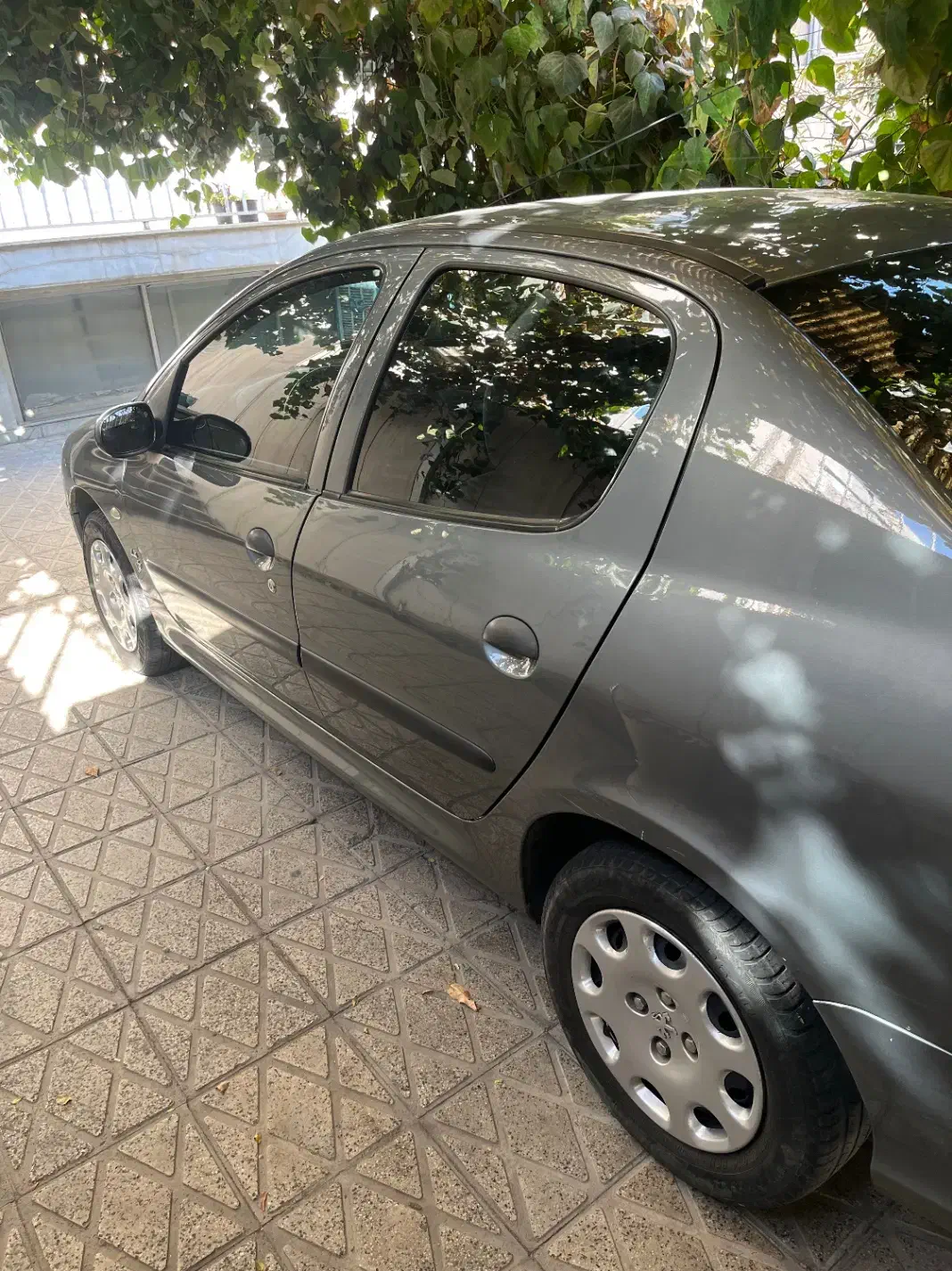 پژو ۲۰۶ صندوق دار v8 - 1398