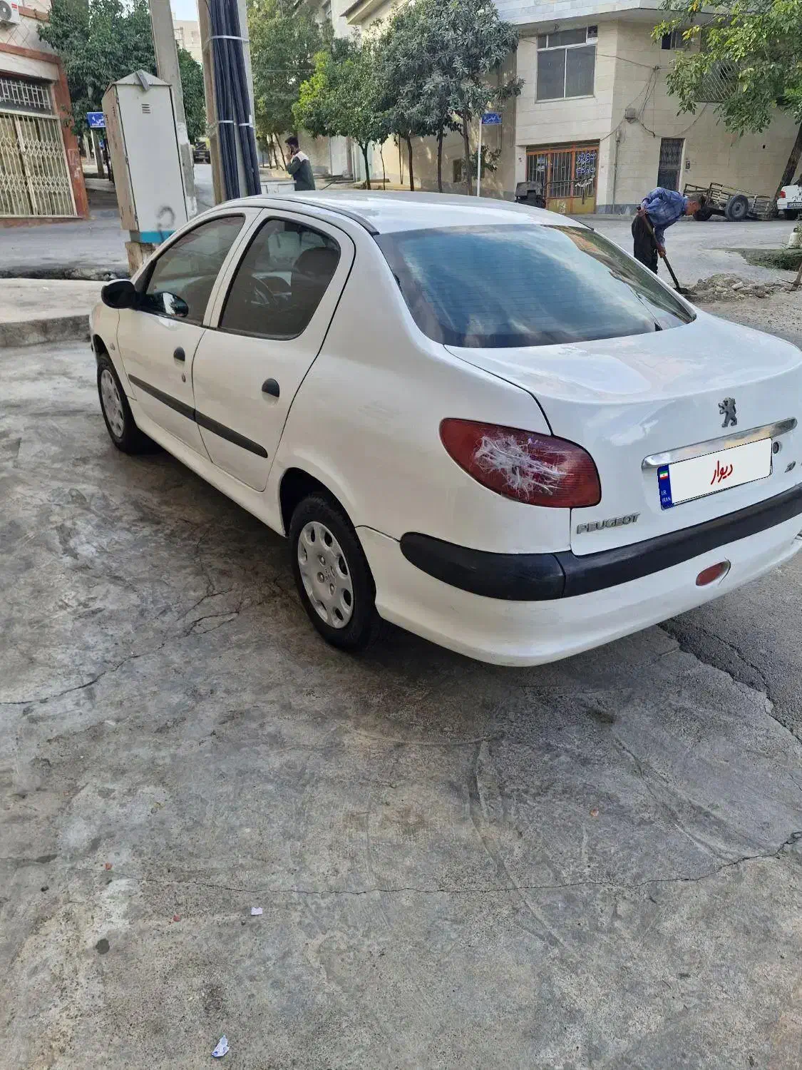 پژو ۲۰۶ صندوق دار v20 - 1391