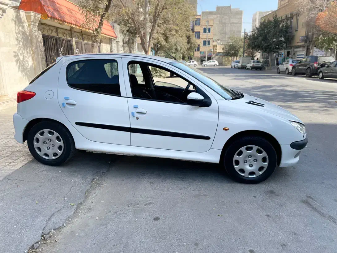 پژو 206 تیپ 3 - 1393