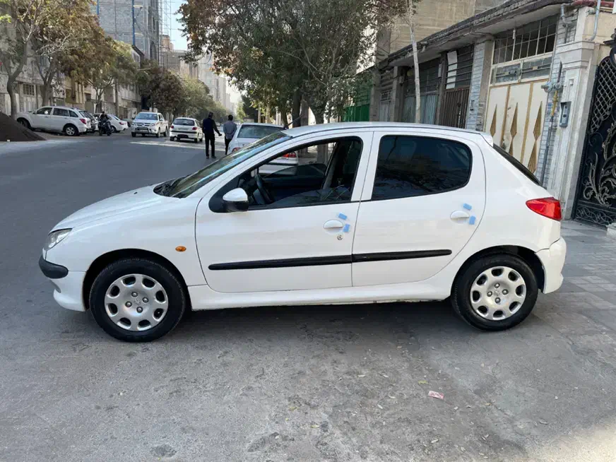 پژو 206 تیپ 3 - 1393