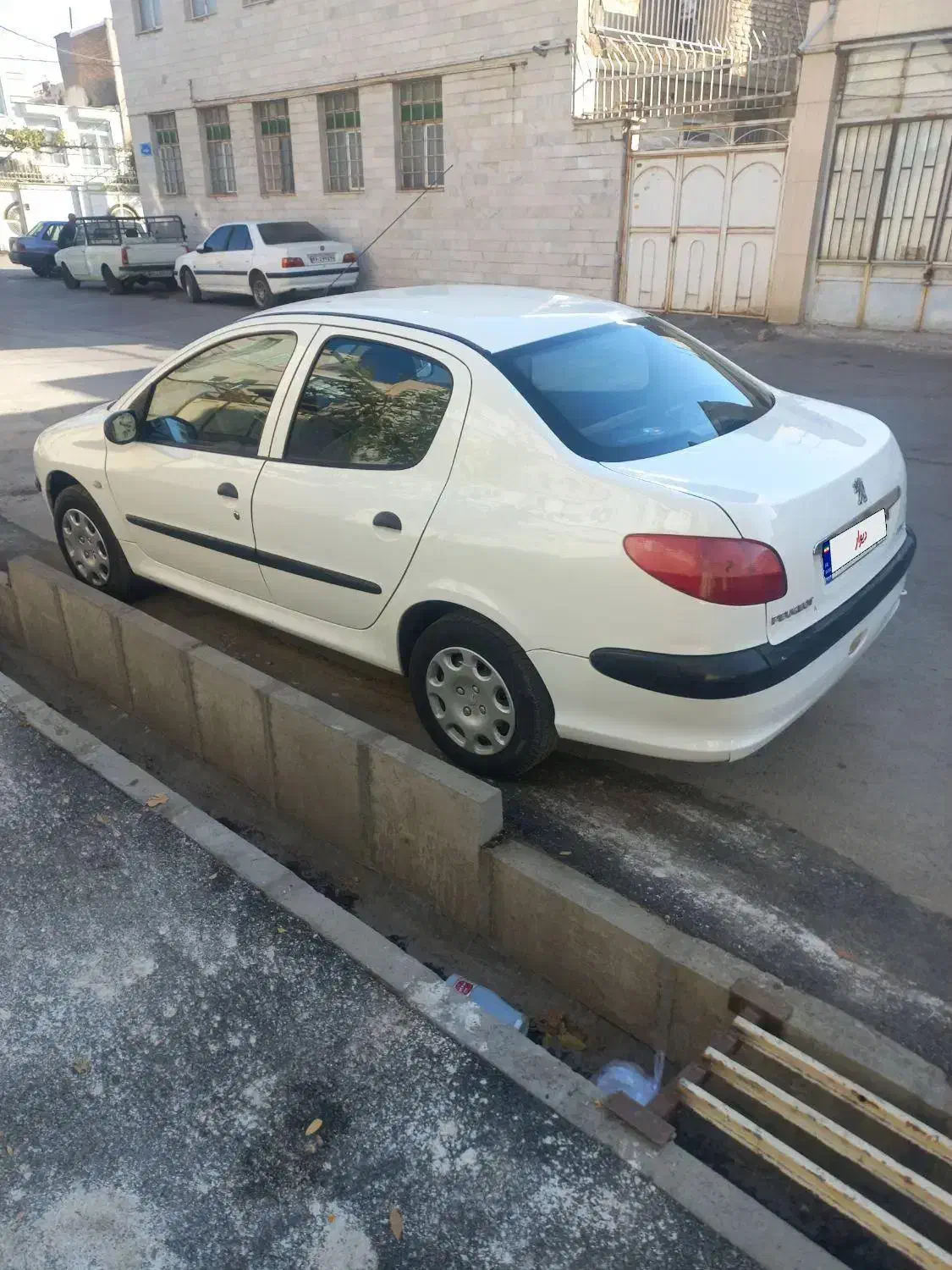 پژو ۲۰۶ صندوق دار v20 - 1389