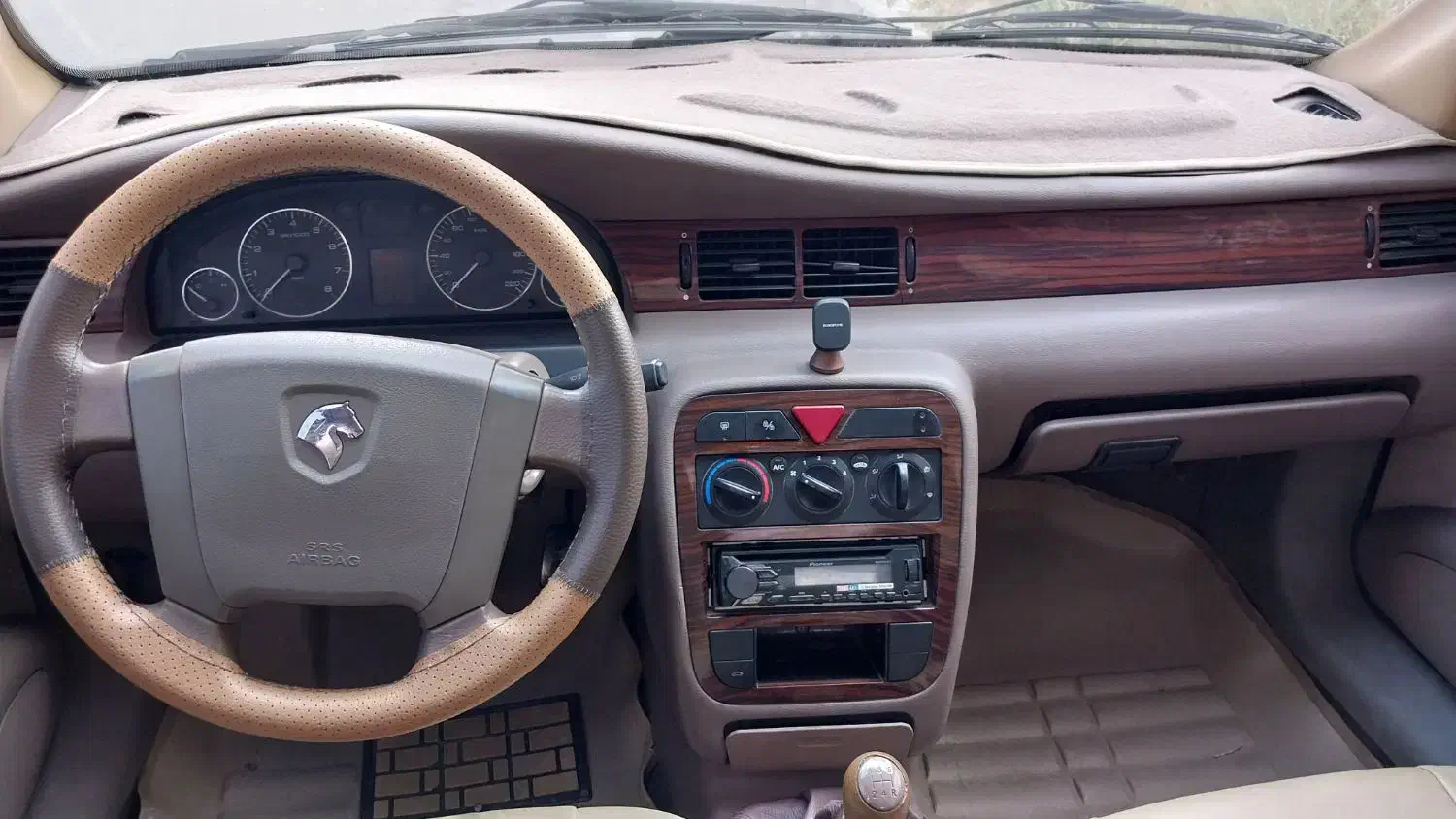 سمند LX XU7 - 1395