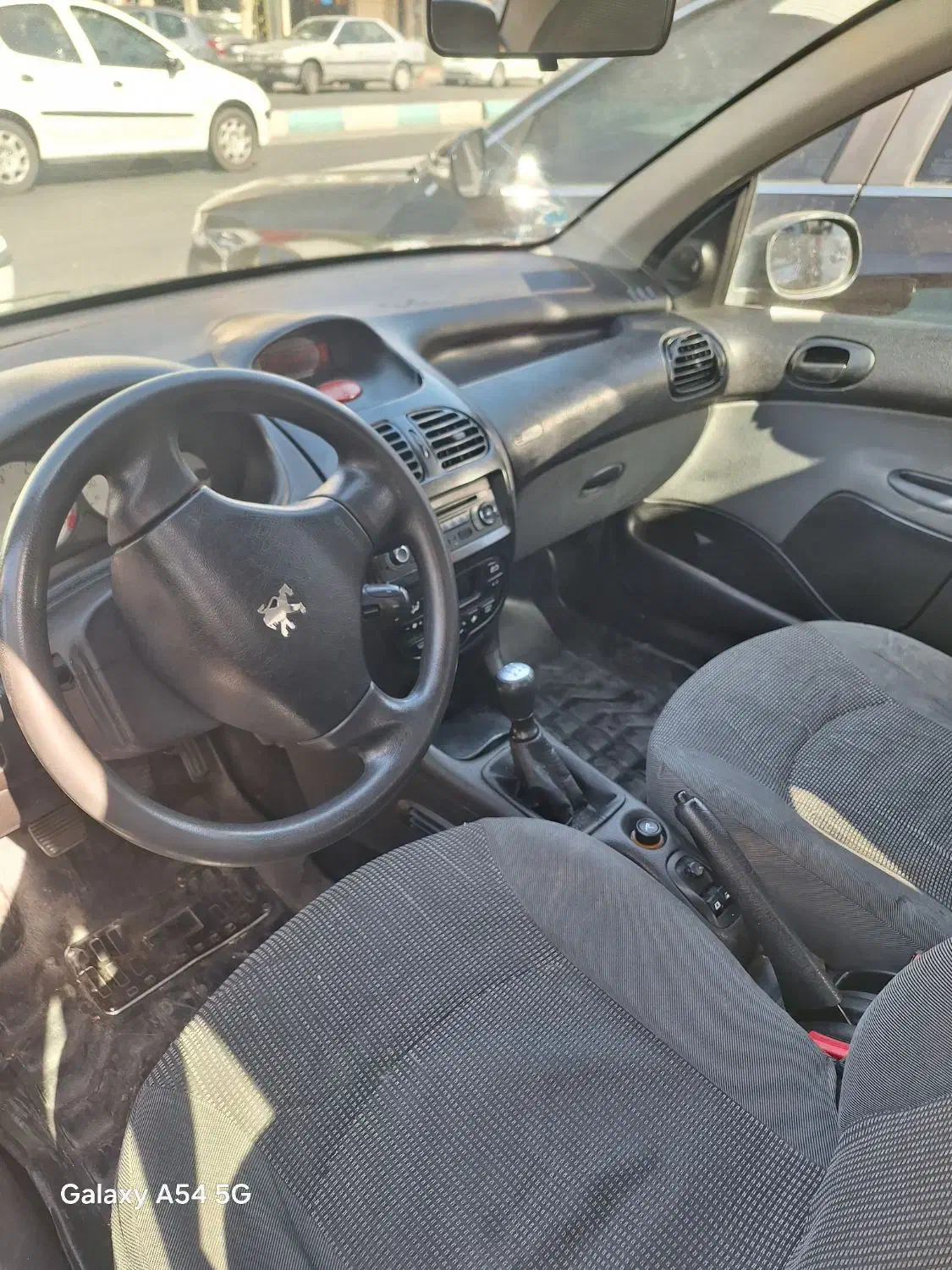 پژو ۲۰۶ صندوق دار v8 - 1394