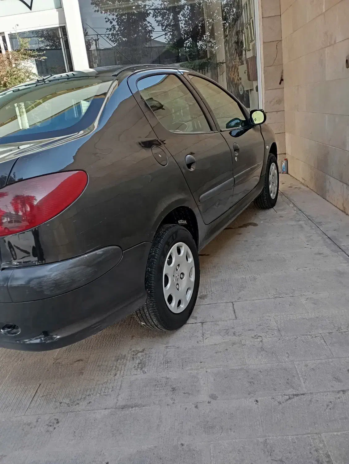 پژو ۲۰۶ صندوق دار v20 - 1386