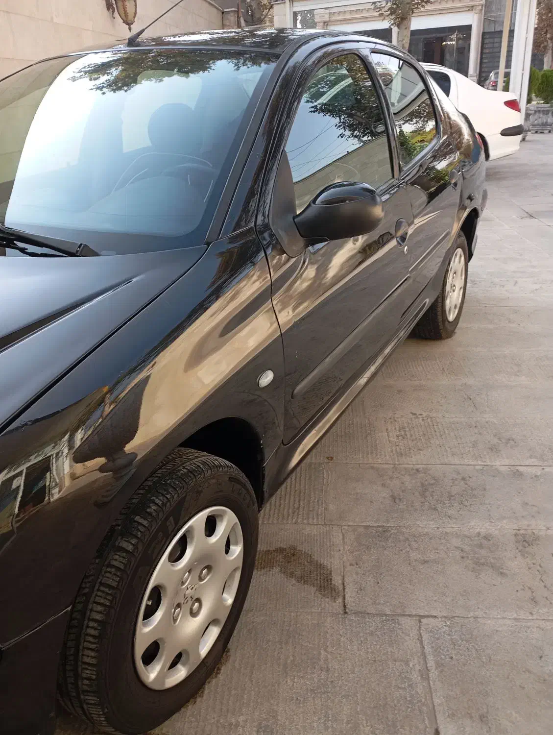 پژو ۲۰۶ صندوق دار v20 - 1386