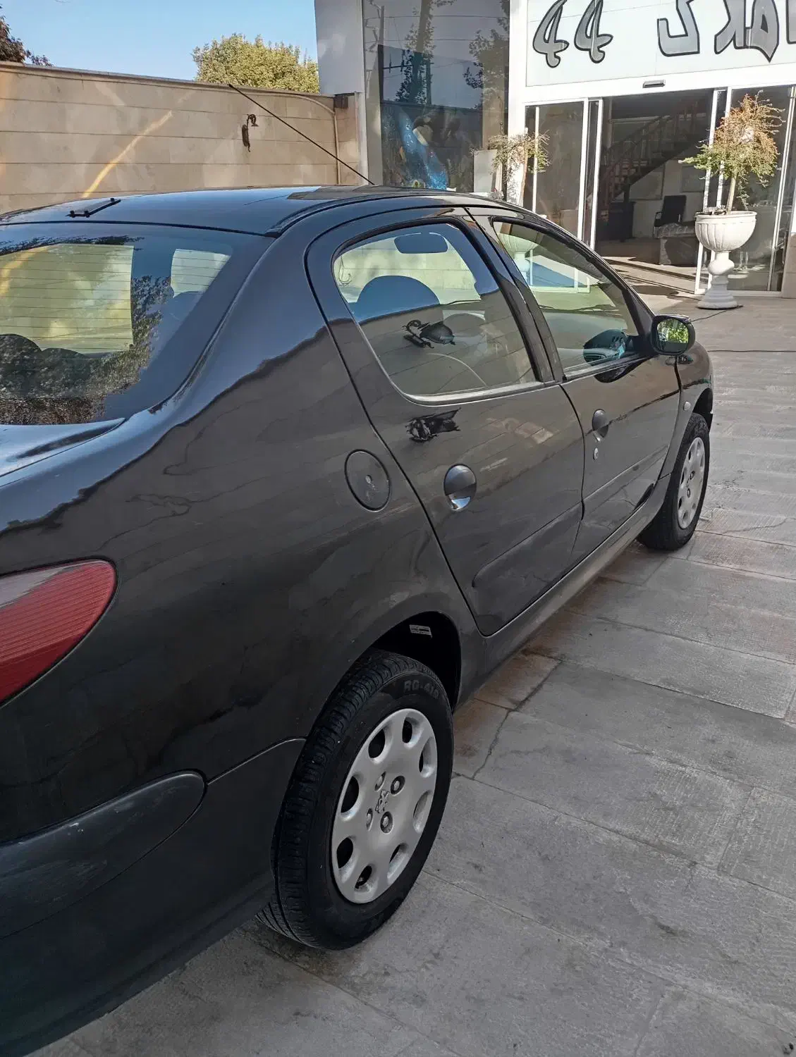 پژو ۲۰۶ صندوق دار v20 - 1386