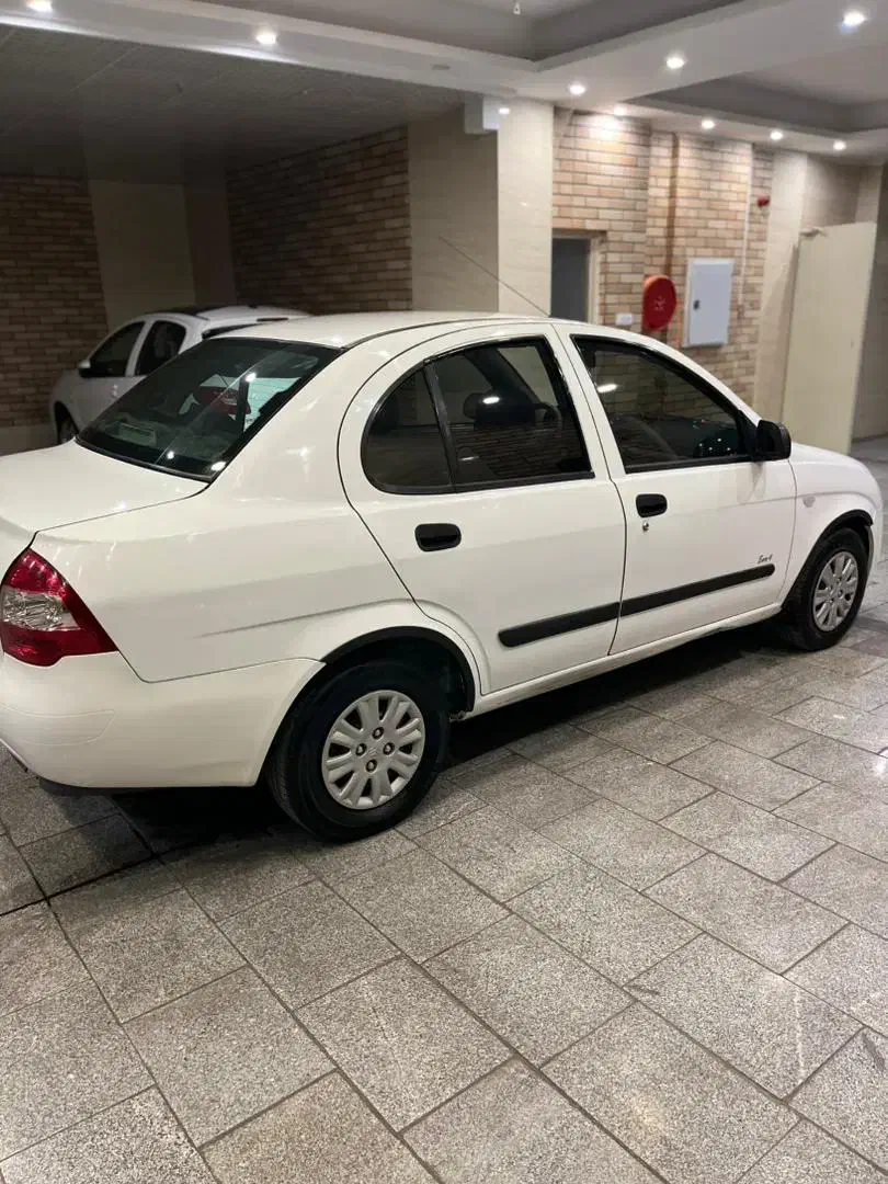 تیبا صندوق دار SX - 1393