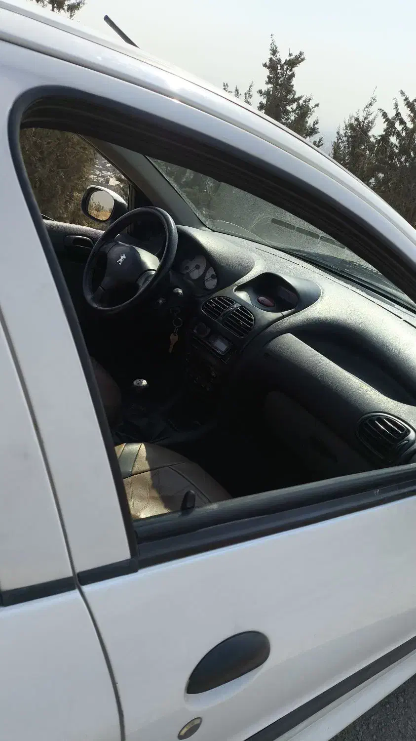 پژو ۲۰۶ صندوق دار v8 - 1395