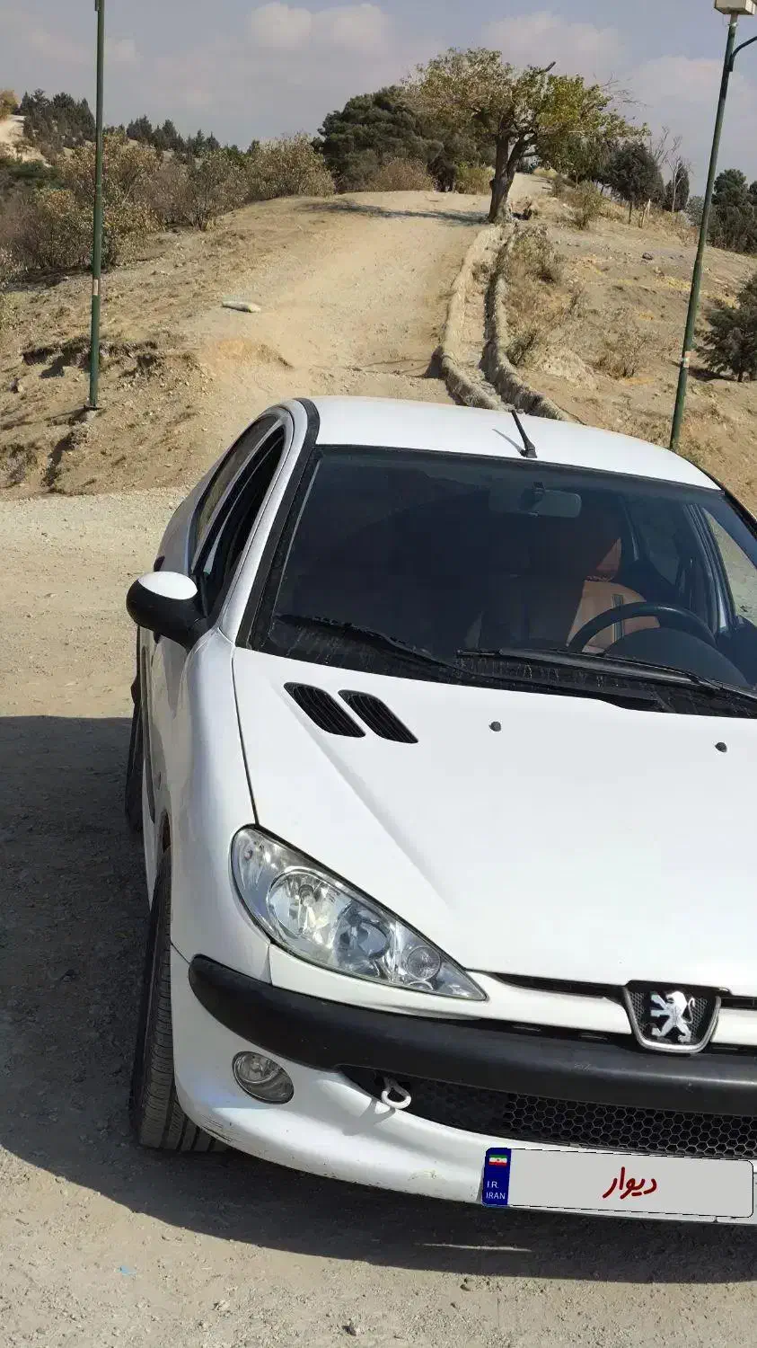 پژو ۲۰۶ صندوق دار v8 - 1395