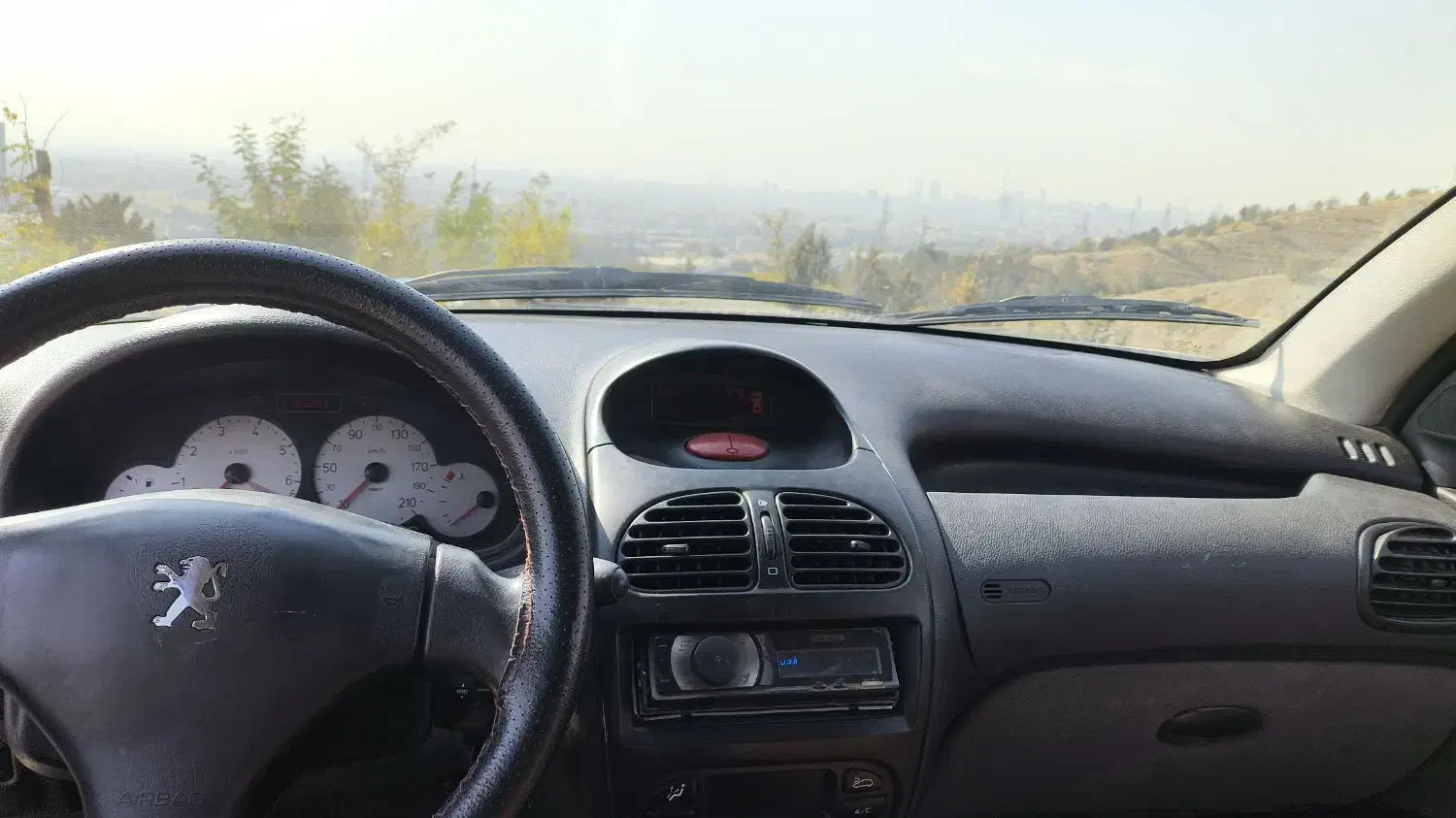 پژو ۲۰۶ صندوق دار v8 - 1395