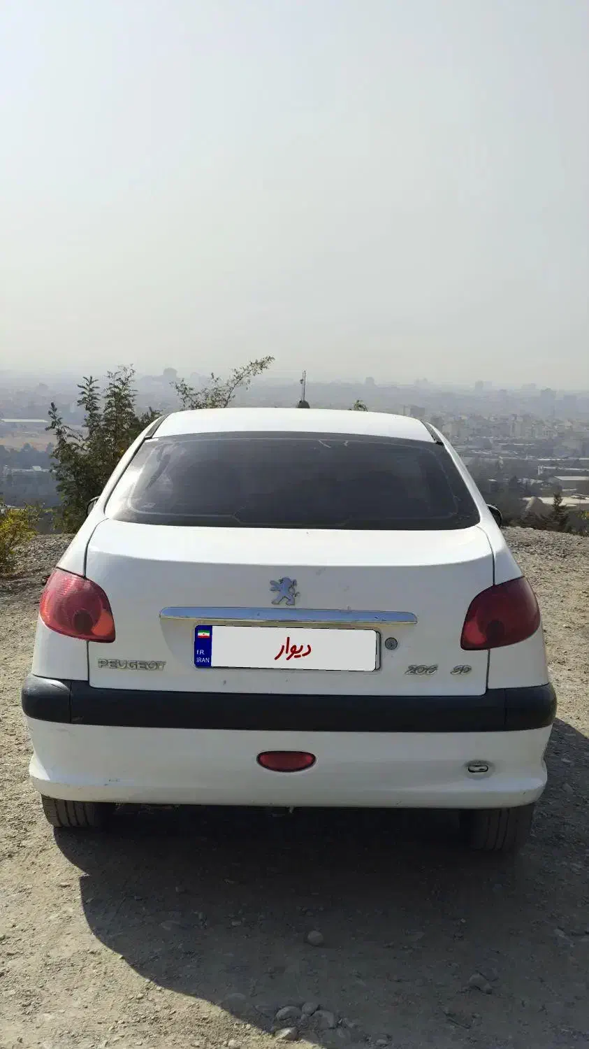 پژو ۲۰۶ صندوق دار v8 - 1395