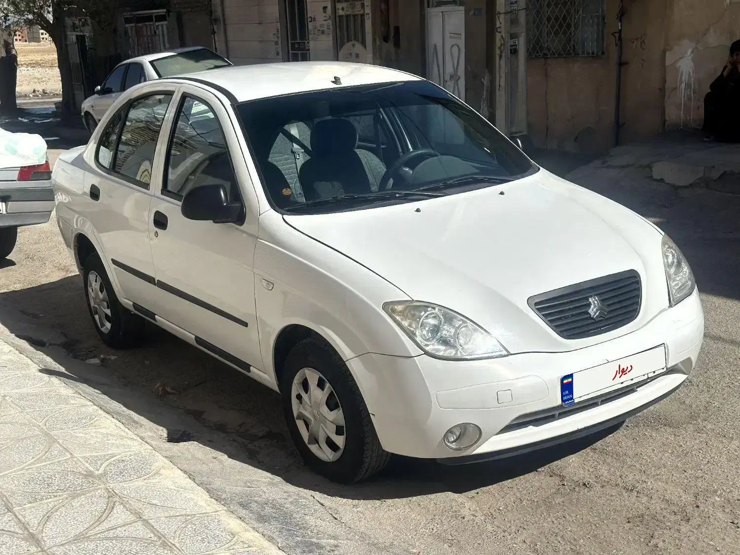 تیبا صندوق دار SX - 1399