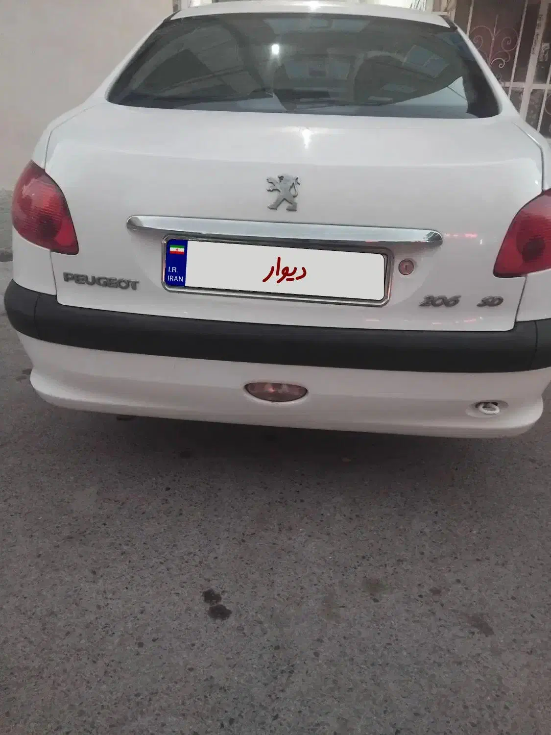 پژو ۲۰۶ صندوق دار v8 - 1395