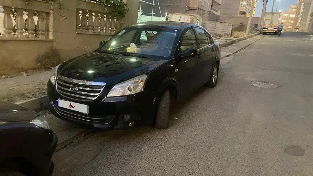 پژو ۲۰۶ صندوق دار v8 - 1395