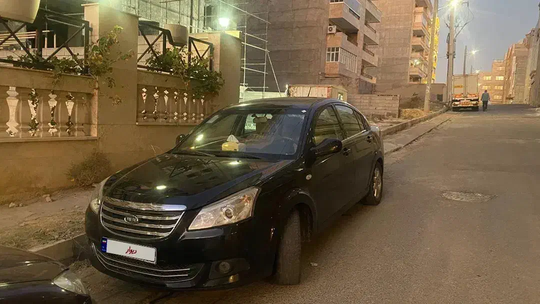 پژو ۲۰۶ صندوق دار v8 - 1395