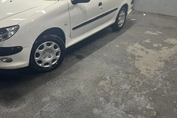 پژو ۲۰۶ صندوق دار v8 - 1390