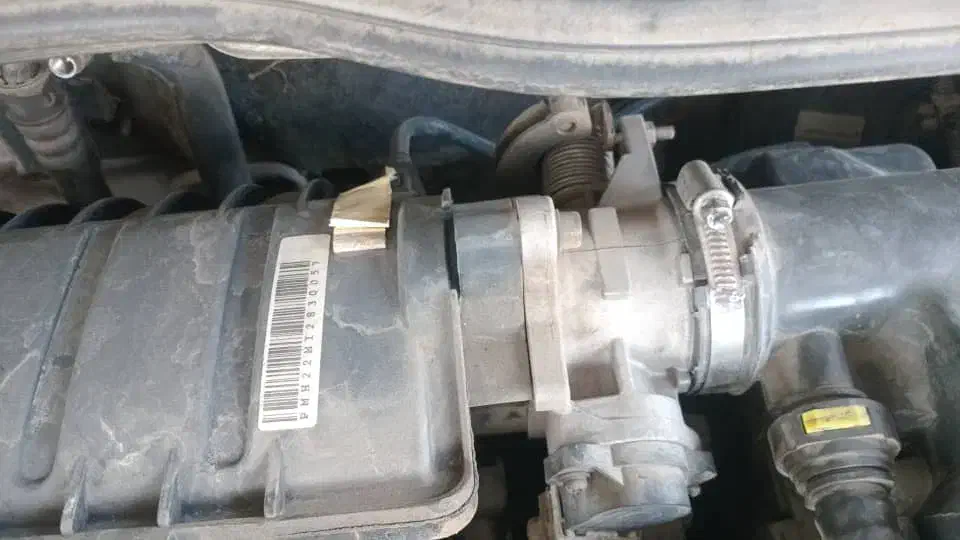پژو ۲۰۶ صندوق دار v8 - 1396