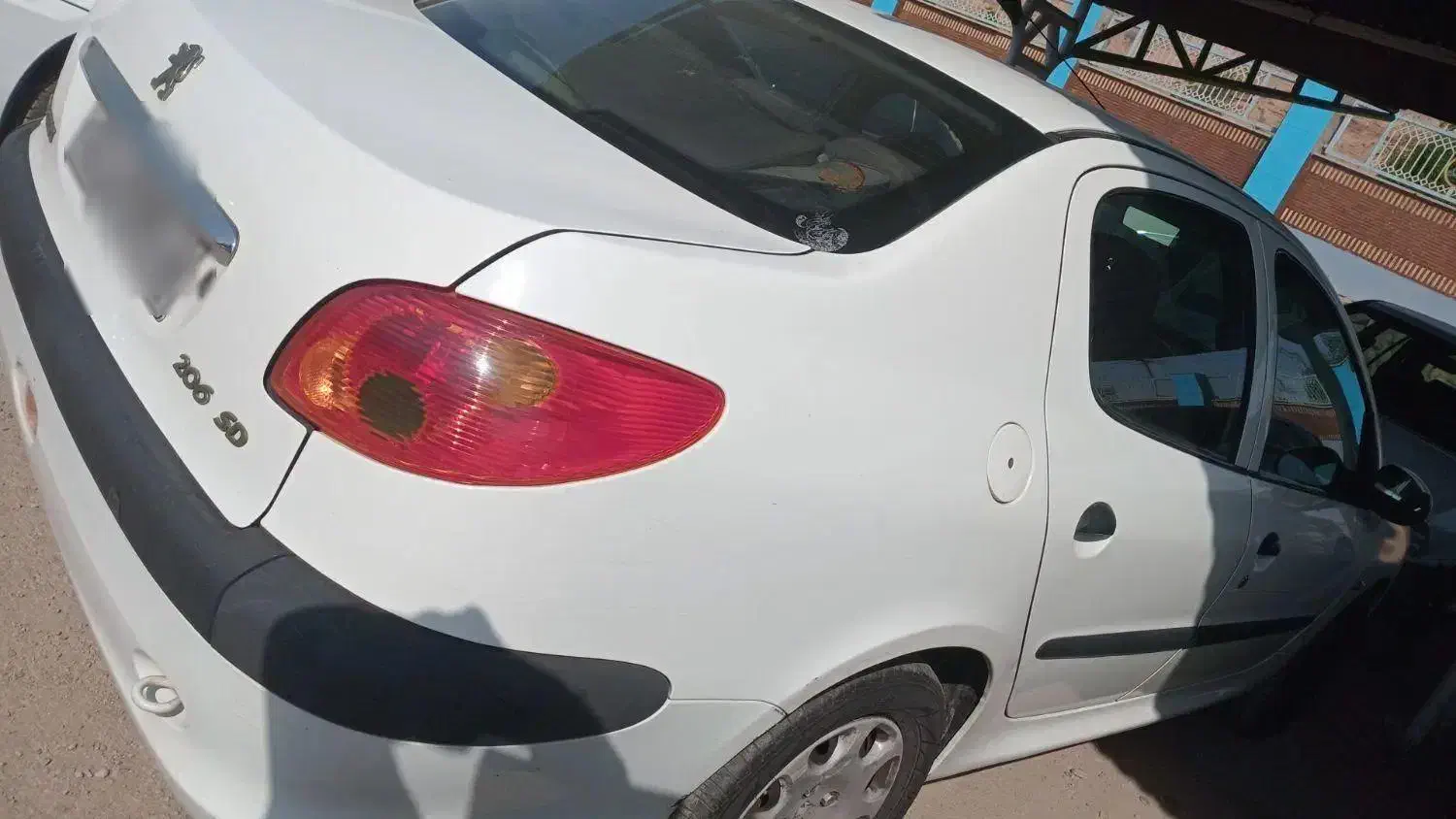 پژو ۲۰۶ صندوق دار v8 - 1396