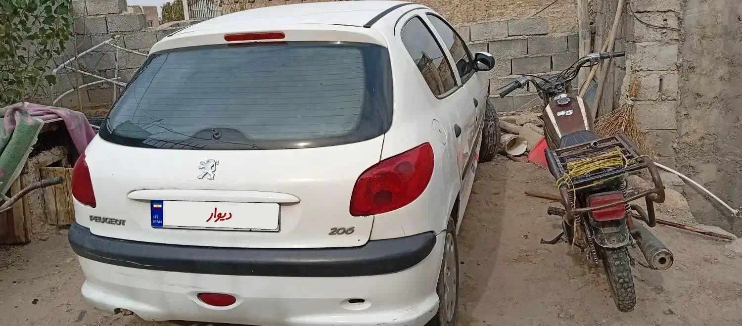 پژو 206 تیپ 3 - 1390