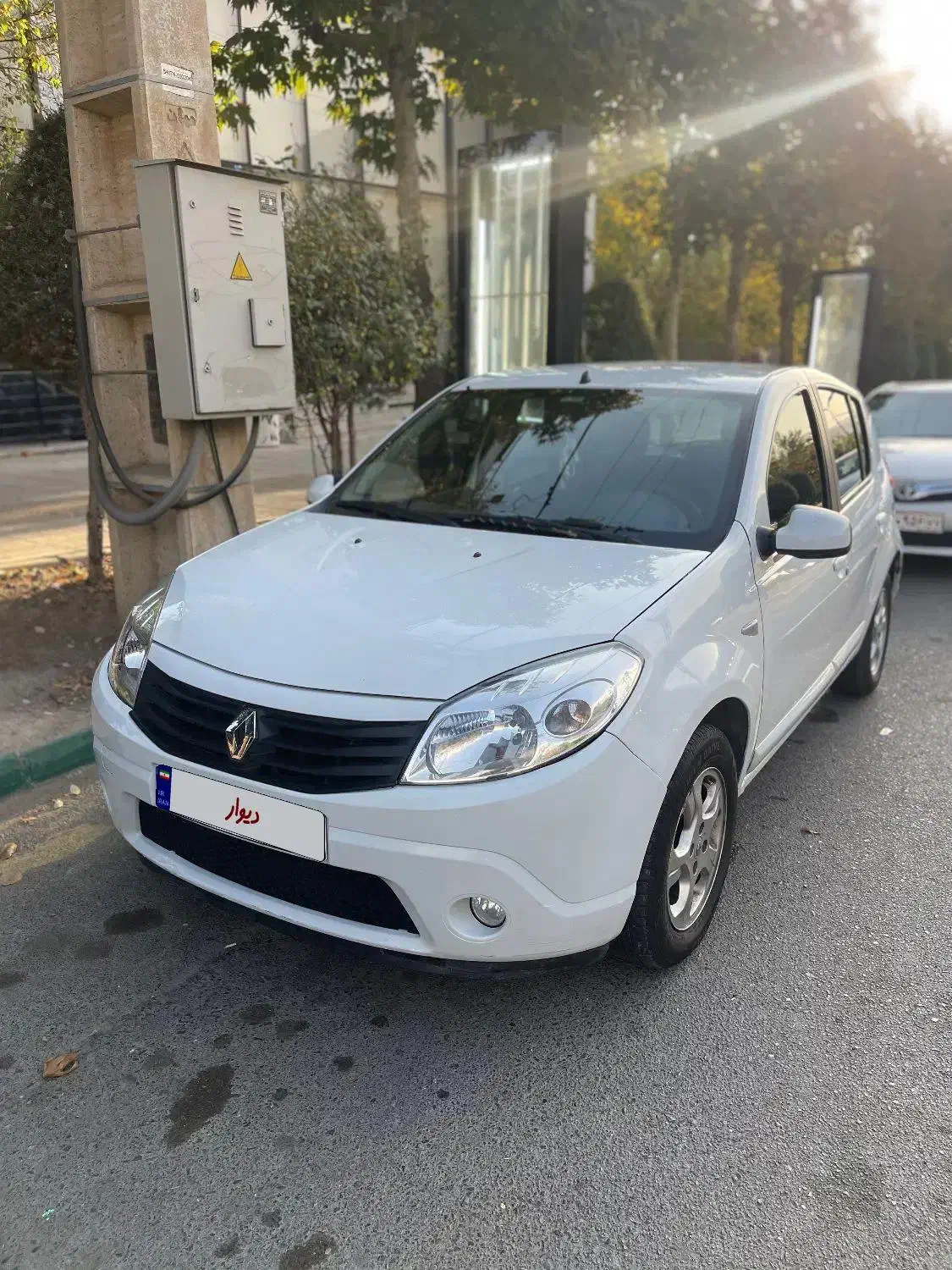 خودرو رنو، ساندرو آگهی ann_20870441