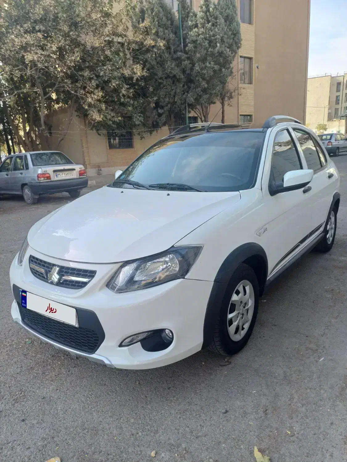 کوییک R دنده‌ای - 1402