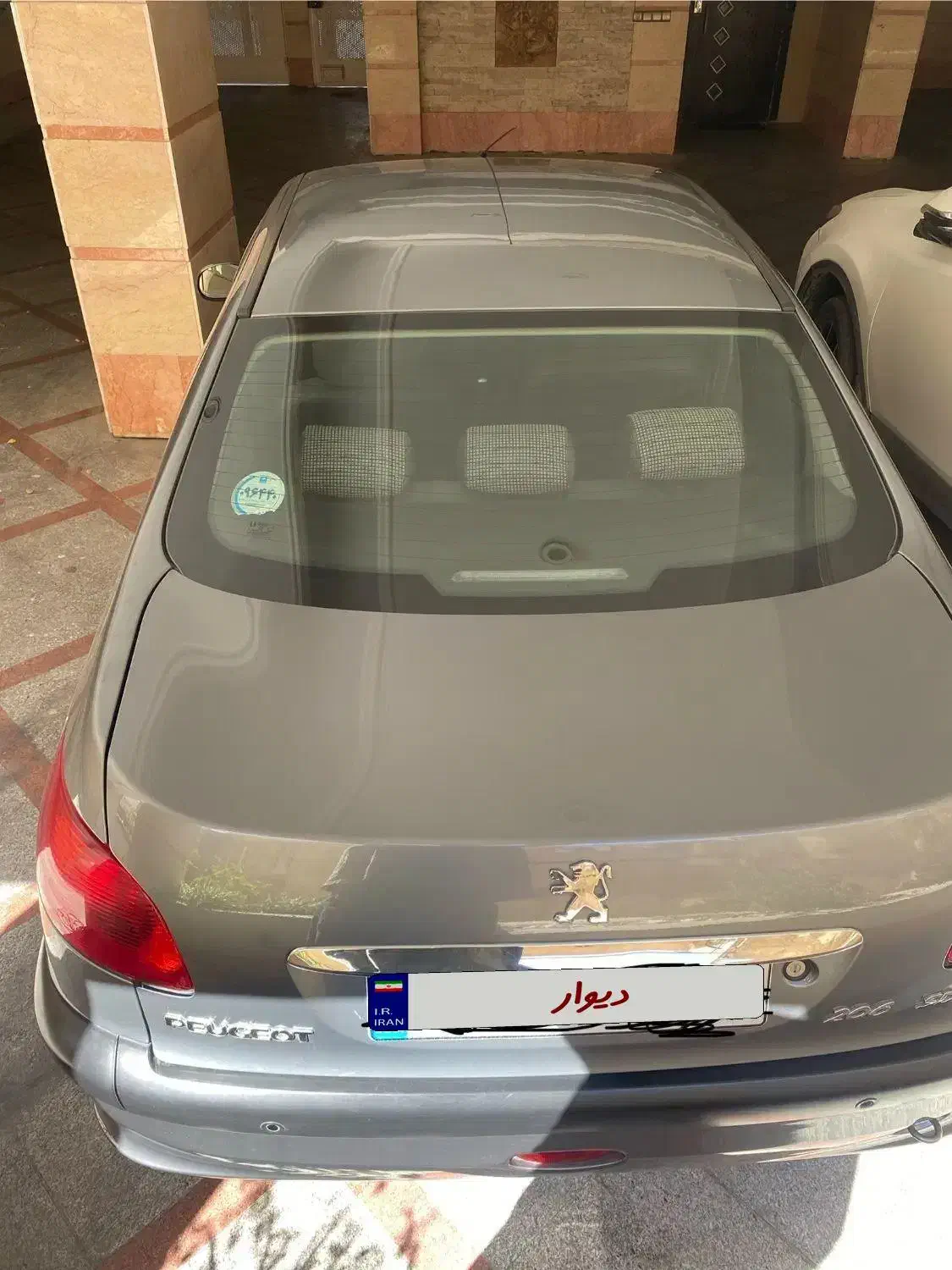 پژو ۲۰۶ صندوق دار v8 - 1397