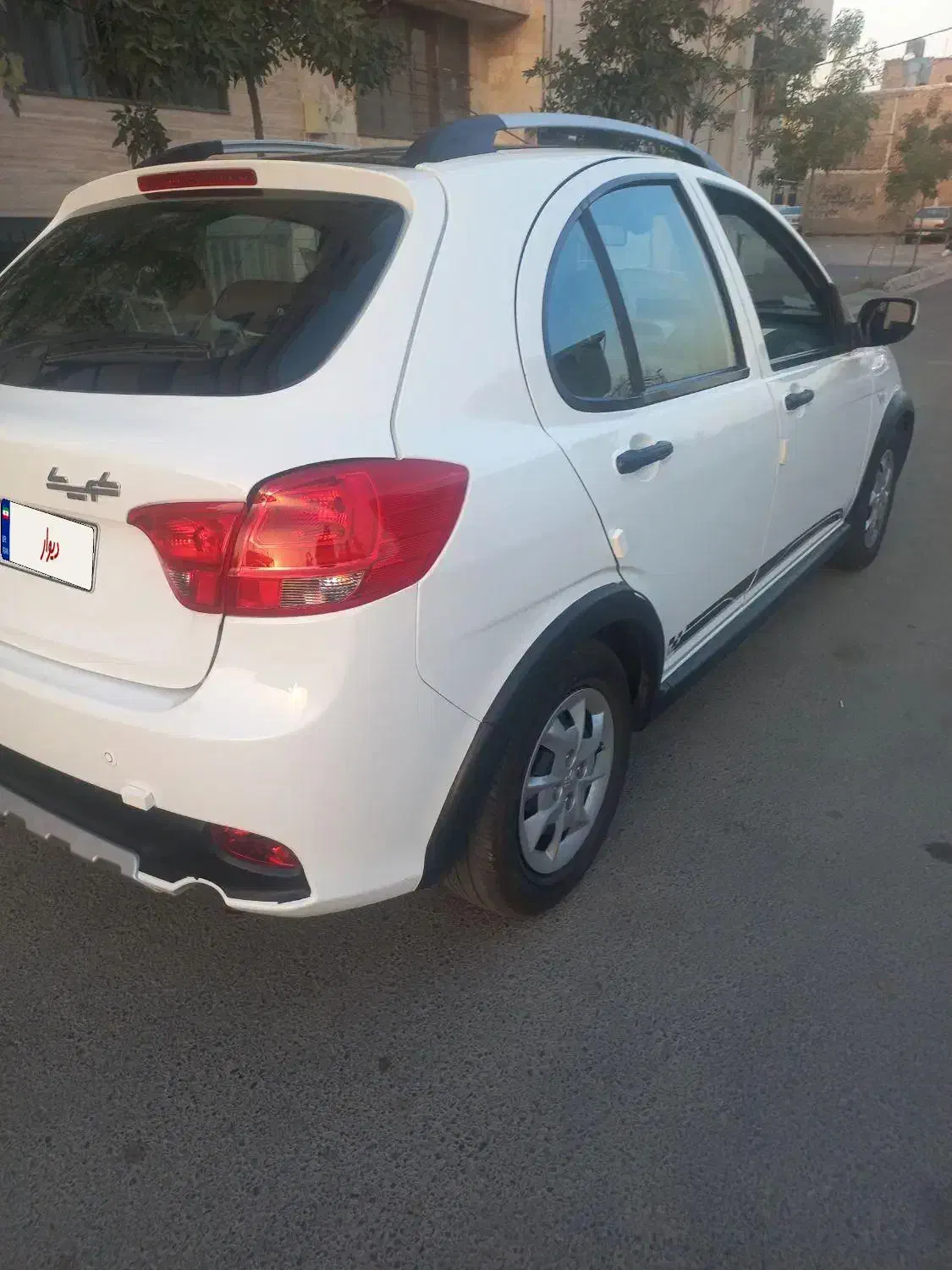 کوییک R دنده‌ای - 1402