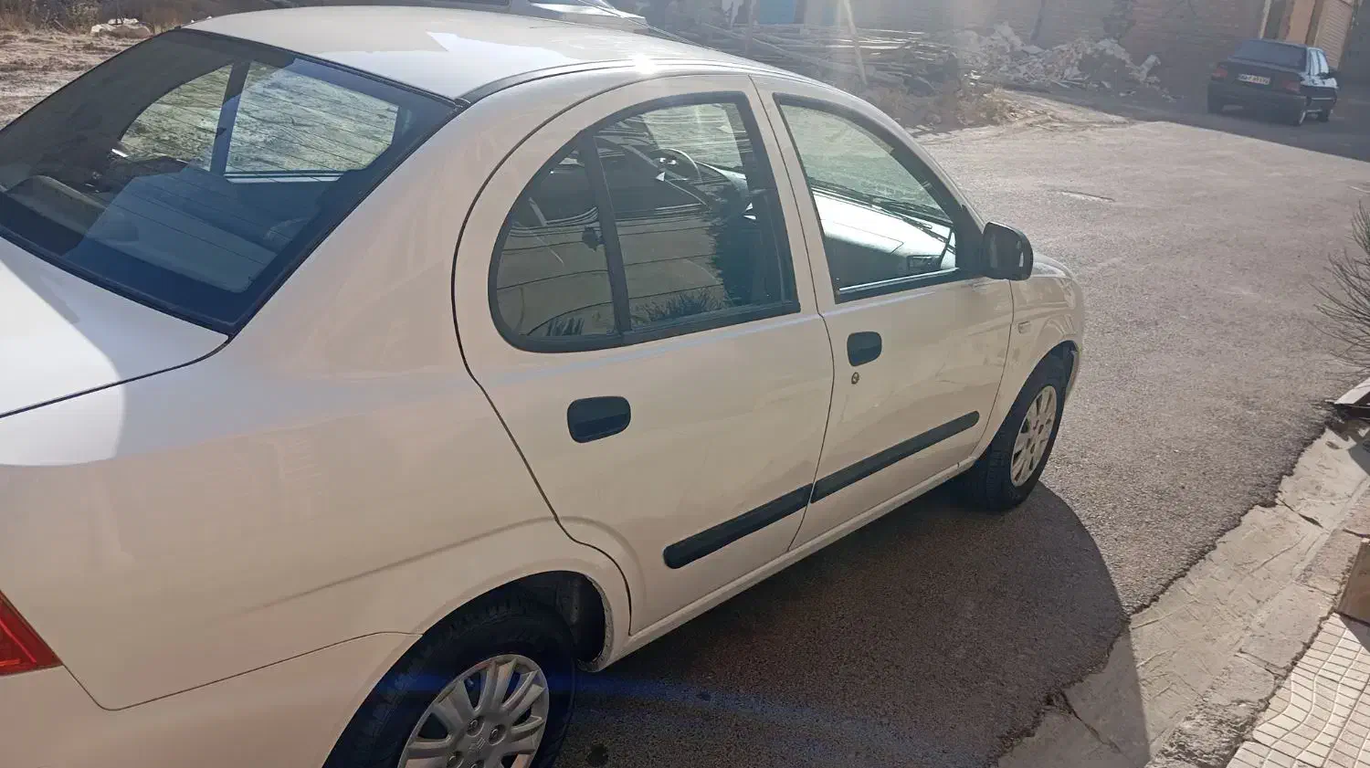 تیبا صندوق دار EX - 1395