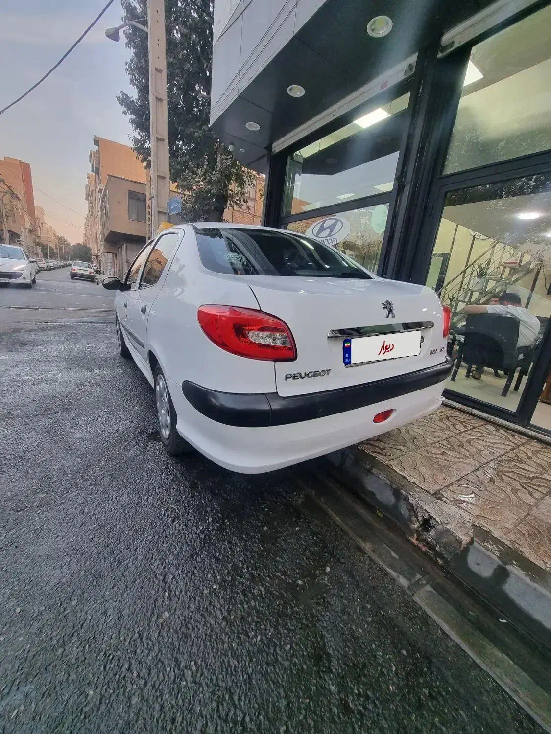 پژو ۲۰۶ صندوق دار v8 - 1398