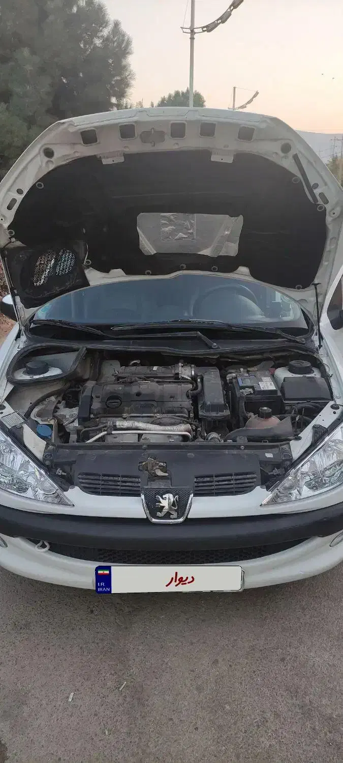 پژو ۲۰۶ صندوق دار v8 - 1396