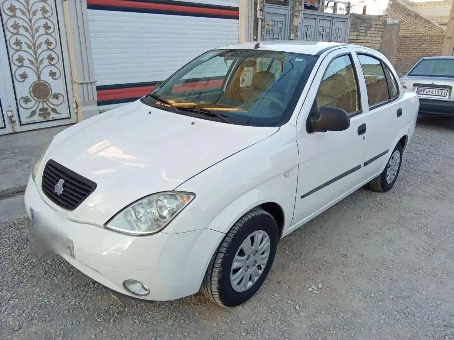 تیبا صندوق دار SL - 1401